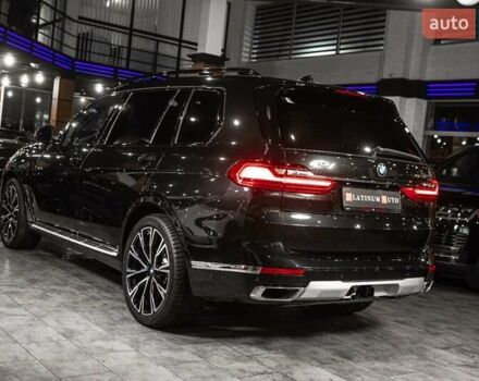 Черный БМВ X7, объемом двигателя 3 л и пробегом 65 тыс. км за 79900 $, фото 77 на Automoto.ua