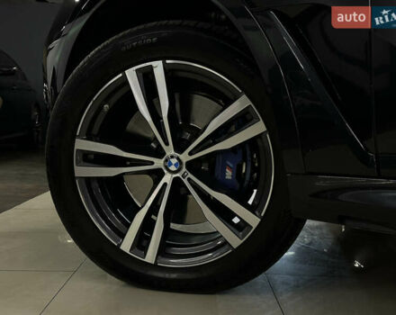 Черный БМВ X7, объемом двигателя 3 л и пробегом 96 тыс. км за 99999 $, фото 25 на Automoto.ua