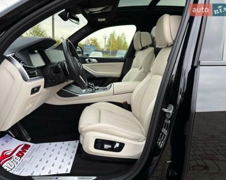 Черный БМВ X7, объемом двигателя 3 л и пробегом 110 тыс. км за 96499 $, фото 47 на Automoto.ua