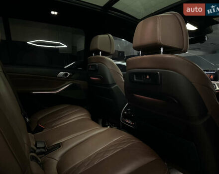 Черный БМВ X7, объемом двигателя 3 л и пробегом 96 тыс. км за 99999 $, фото 39 на Automoto.ua