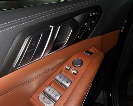 Черный БМВ X7, объемом двигателя 3 л и пробегом 64 тыс. км за 74999 $, фото 14 на Automoto.ua