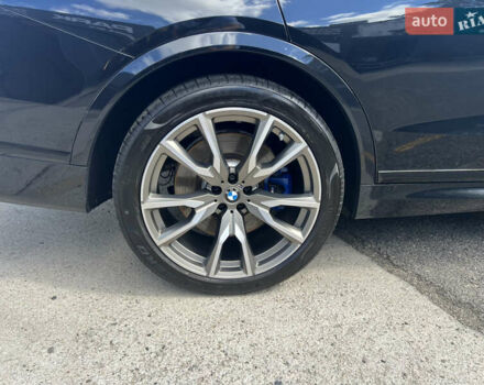 Черный БМВ X7, объемом двигателя 4.39 л и пробегом 25 тыс. км за 105000 $, фото 9 на Automoto.ua