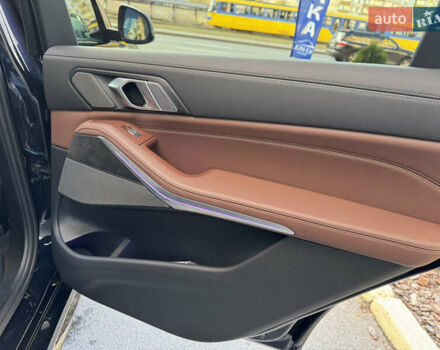 Черный БМВ X7, объемом двигателя 2.99 л и пробегом 20 тыс. км за 124000 $, фото 26 на Automoto.ua