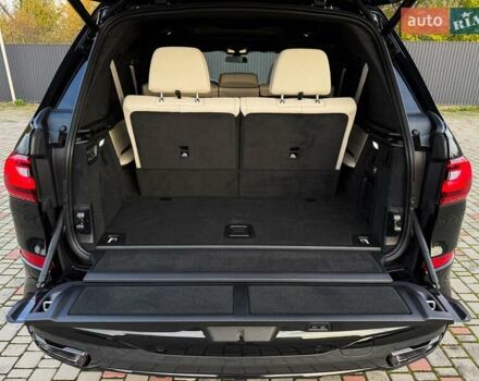 Черный БМВ X7, объемом двигателя 3 л и пробегом 110 тыс. км за 96499 $, фото 94 на Automoto.ua