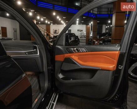 Черный БМВ X7, объемом двигателя 3 л и пробегом 65 тыс. км за 79900 $, фото 94 на Automoto.ua