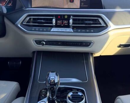 Черный БМВ X7, объемом двигателя 4.4 л и пробегом 38 тыс. км за 78000 $, фото 10 на Automoto.ua