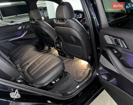 Чорний БМВ X7, об'ємом двигуна 2.99 л та пробігом 40 тис. км за 92500 $, фото 13 на Automoto.ua