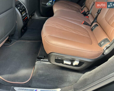 Черный БМВ X7, объемом двигателя 4.39 л и пробегом 25 тыс. км за 105000 $, фото 22 на Automoto.ua