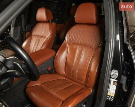 Черный БМВ X7, объемом двигателя 3 л и пробегом 65 тыс. км за 79900 $, фото 16 на Automoto.ua