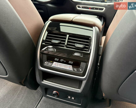 Черный БМВ X7, объемом двигателя 2.99 л и пробегом 90 тыс. км за 108000 $, фото 35 на Automoto.ua