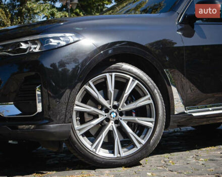 Черный БМВ X7, объемом двигателя 3 л и пробегом 64 тыс. км за 69999 $, фото 2 на Automoto.ua