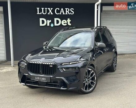Черный БМВ X7, объемом двигателя 4.4 л и пробегом 40 тыс. км за 140900 $, фото 22 на Automoto.ua