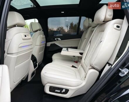 Черный БМВ X7, объемом двигателя 3 л и пробегом 110 тыс. км за 96499 $, фото 82 на Automoto.ua