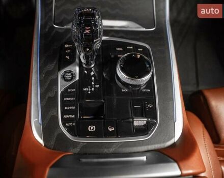 Черный БМВ X7, объемом двигателя 3 л и пробегом 65 тыс. км за 79900 $, фото 84 на Automoto.ua