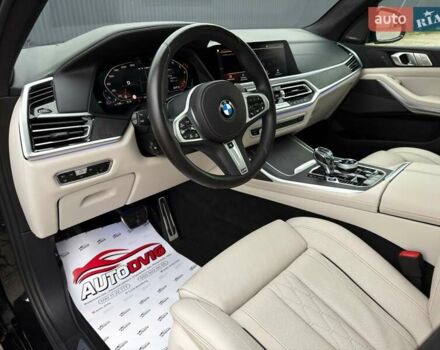 Черный БМВ X7, объемом двигателя 3 л и пробегом 110 тыс. км за 96499 $, фото 56 на Automoto.ua