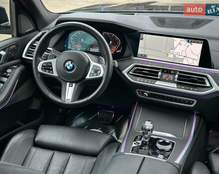 Черный БМВ X7, объемом двигателя 2.99 л и пробегом 41 тыс. км за 89900 $, фото 84 на Automoto.ua