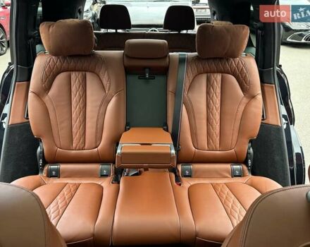 Черный БМВ X7, объемом двигателя 4.4 л и пробегом 40 тыс. км за 140900 $, фото 95 на Automoto.ua