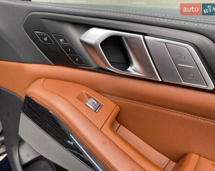 Черный БМВ X7, объемом двигателя 2.99 л и пробегом 98 тыс. км за 89000 $, фото 16 на Automoto.ua