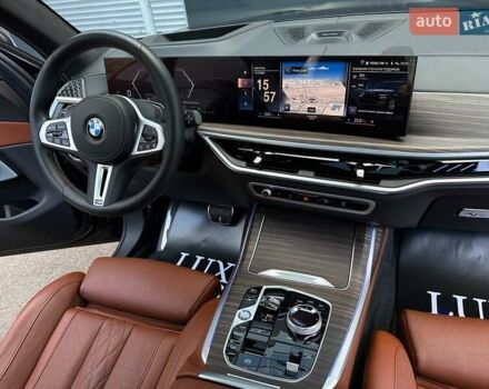 Черный БМВ X7, объемом двигателя 4.4 л и пробегом 40 тыс. км за 140900 $, фото 50 на Automoto.ua