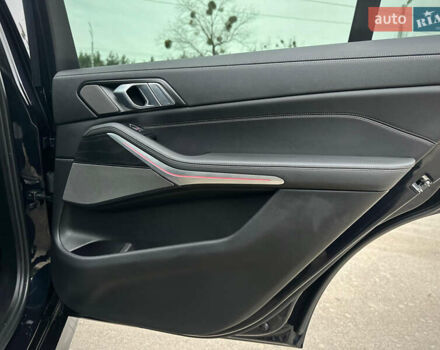 Черный БМВ X7, объемом двигателя 2.99 л и пробегом 41 тыс. км за 89900 $, фото 80 на Automoto.ua