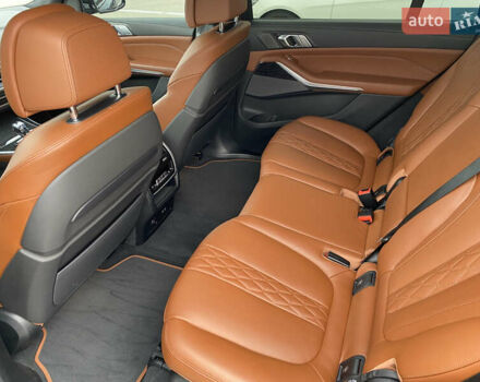 Черный БМВ X7, объемом двигателя 2.99 л и пробегом 98 тыс. км за 89000 $, фото 13 на Automoto.ua