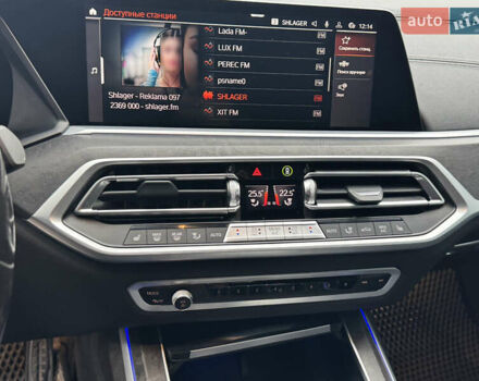 Черный БМВ X7, объемом двигателя 2.99 л и пробегом 110 тыс. км за 80000 $, фото 14 на Automoto.ua