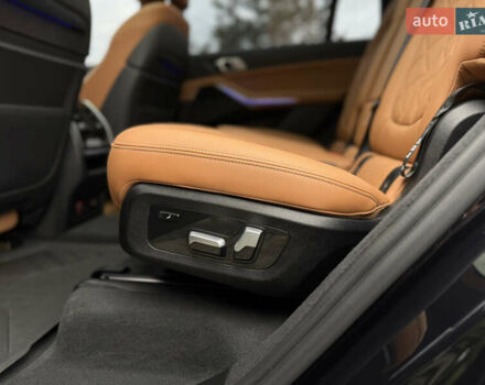 Черный БМВ X7, объемом двигателя 2.99 л и пробегом 117 тыс. км за 103900 $, фото 57 на Automoto.ua