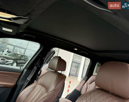Черный БМВ X7, объемом двигателя 2.99 л и пробегом 90 тыс. км за 108000 $, фото 46 на Automoto.ua