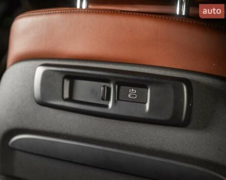 Черный БМВ X7, объемом двигателя 3 л и пробегом 65 тыс. км за 79900 $, фото 64 на Automoto.ua