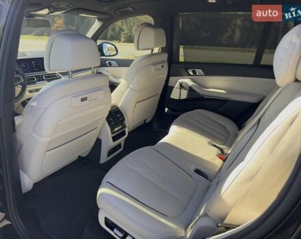 Черный БМВ X7, объемом двигателя 4.4 л и пробегом 38 тыс. км за 78000 $, фото 11 на Automoto.ua