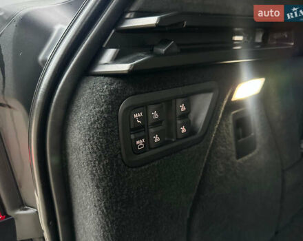 Черный БМВ X7, объемом двигателя 2.99 л и пробегом 41 тыс. км за 89900 $, фото 38 на Automoto.ua