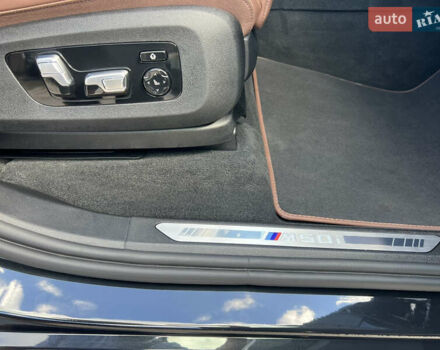 Черный БМВ X7, объемом двигателя 4.39 л и пробегом 25 тыс. км за 105000 $, фото 15 на Automoto.ua