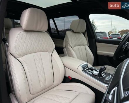 Черный БМВ X7, объемом двигателя 3 л и пробегом 110 тыс. км за 96499 $, фото 110 на Automoto.ua