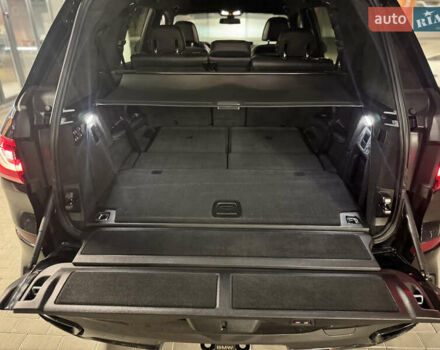 Черный БМВ X7, объемом двигателя 4.39 л и пробегом 70 тыс. км за 95000 $, фото 18 на Automoto.ua