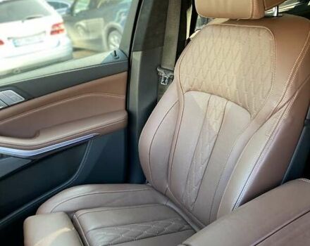 Черный БМВ X7, объемом двигателя 2.99 л и пробегом 32 тыс. км за 110000 $, фото 19 на Automoto.ua