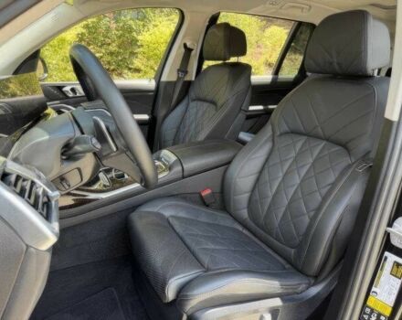 Черный БМВ X7, объемом двигателя 3 л и пробегом 25 тыс. км за 50000 $, фото 9 на Automoto.ua