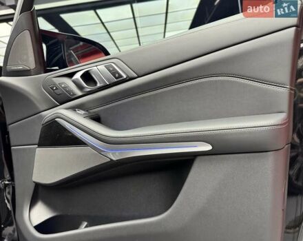 Черный БМВ X7, объемом двигателя 4.4 л и пробегом 61 тыс. км за 137700 $, фото 48 на Automoto.ua