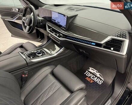 Черный БМВ X7, объемом двигателя 4.39 л и пробегом 25 тыс. км за 155990 $, фото 54 на Automoto.ua