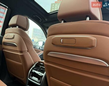 Черный БМВ X7, объемом двигателя 3 л и пробегом 1 тыс. км за 144111 $, фото 4 на Automoto.ua