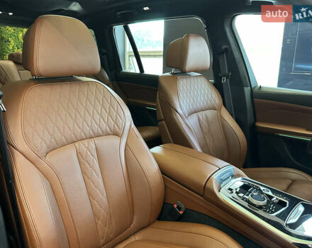 Черный БМВ X7, объемом двигателя 2.99 л и пробегом 49 тыс. км за 120000 $, фото 78 на Automoto.ua