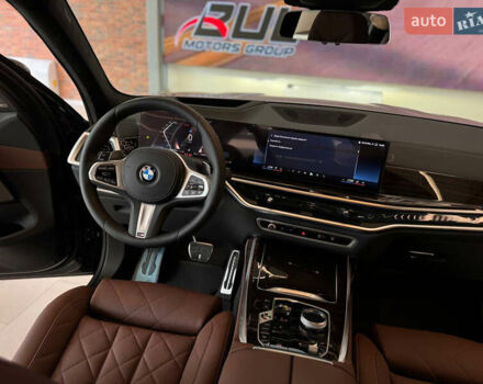 Черный БМВ X7, объемом двигателя 3 л и пробегом 1 тыс. км за 133000 $, фото 19 на Automoto.ua