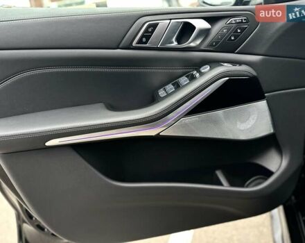 Черный БМВ X7, объемом двигателя 2.99 л и пробегом 10 тыс. км за 145555 $, фото 18 на Automoto.ua