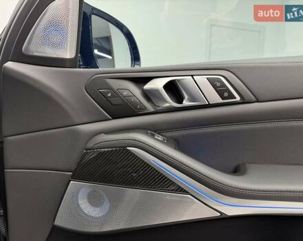 Черный БМВ X7, объемом двигателя 4.39 л и пробегом 25 тыс. км за 155990 $, фото 52 на Automoto.ua