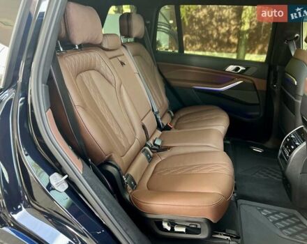Чорний БМВ X7, об'ємом двигуна 2.99 л та пробігом 35 тис. км за 126000 $, фото 36 на Automoto.ua