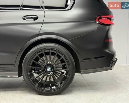 Черный БМВ X7, объемом двигателя 4.39 л и пробегом 25 тыс. км за 155990 $, фото 18 на Automoto.ua