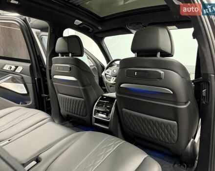 Черный БМВ X7, объемом двигателя 4.39 л и пробегом 25 тыс. км за 155990 $, фото 44 на Automoto.ua