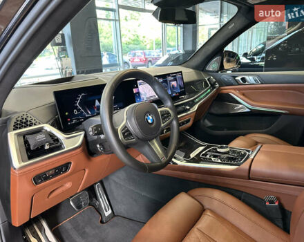Черный БМВ X7, объемом двигателя 2.99 л и пробегом 49 тыс. км за 120000 $, фото 22 на Automoto.ua
