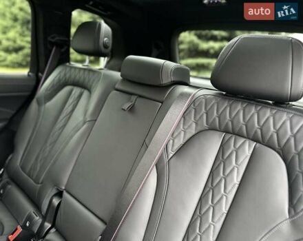 Черный БМВ X7, объемом двигателя 2.99 л и пробегом 10 тыс. км за 145555 $, фото 57 на Automoto.ua