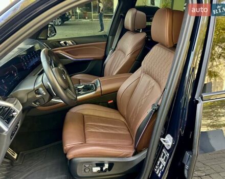 Чорний БМВ X7, об'ємом двигуна 2.99 л та пробігом 35 тис. км за 126000 $, фото 26 на Automoto.ua