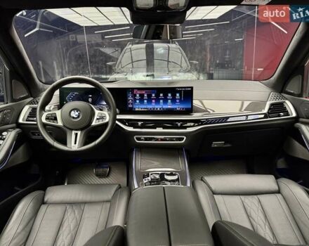 Черный БМВ X7, объемом двигателя 4.4 л и пробегом 61 тыс. км за 137700 $, фото 30 на Automoto.ua